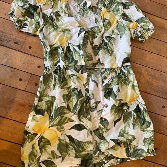 Dress - Picture 2 of 2